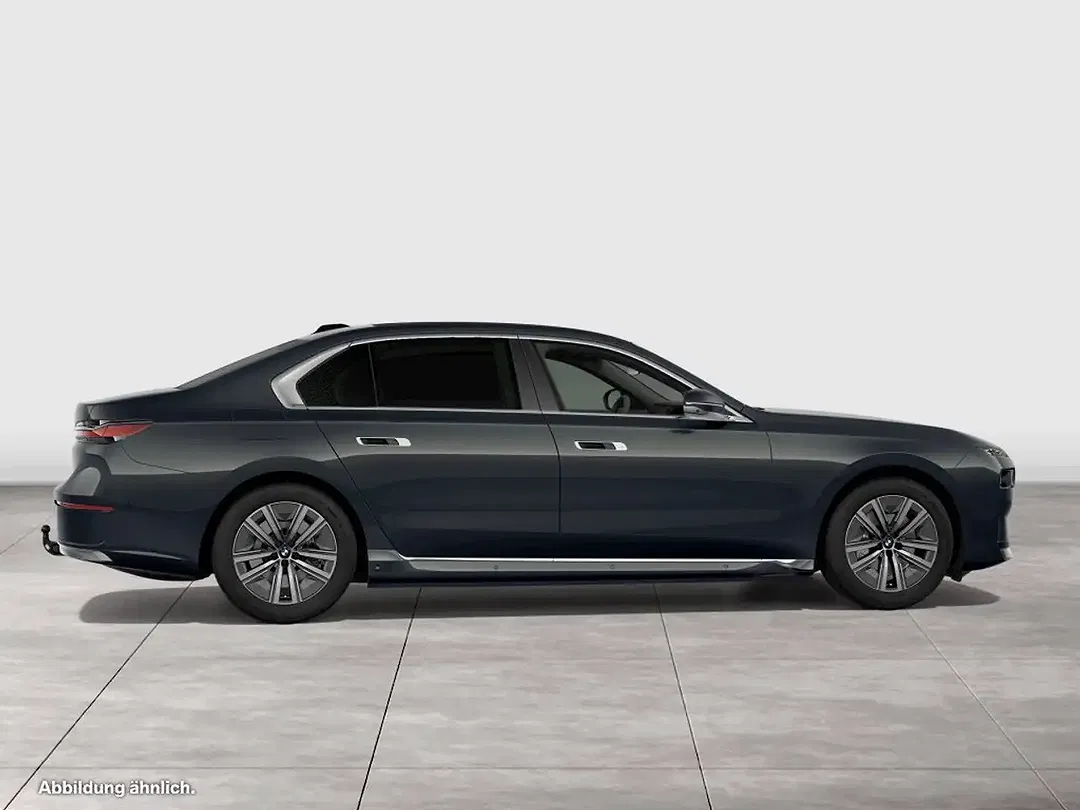 BMW i7 xDrive Lounge - Thumbnail 5
