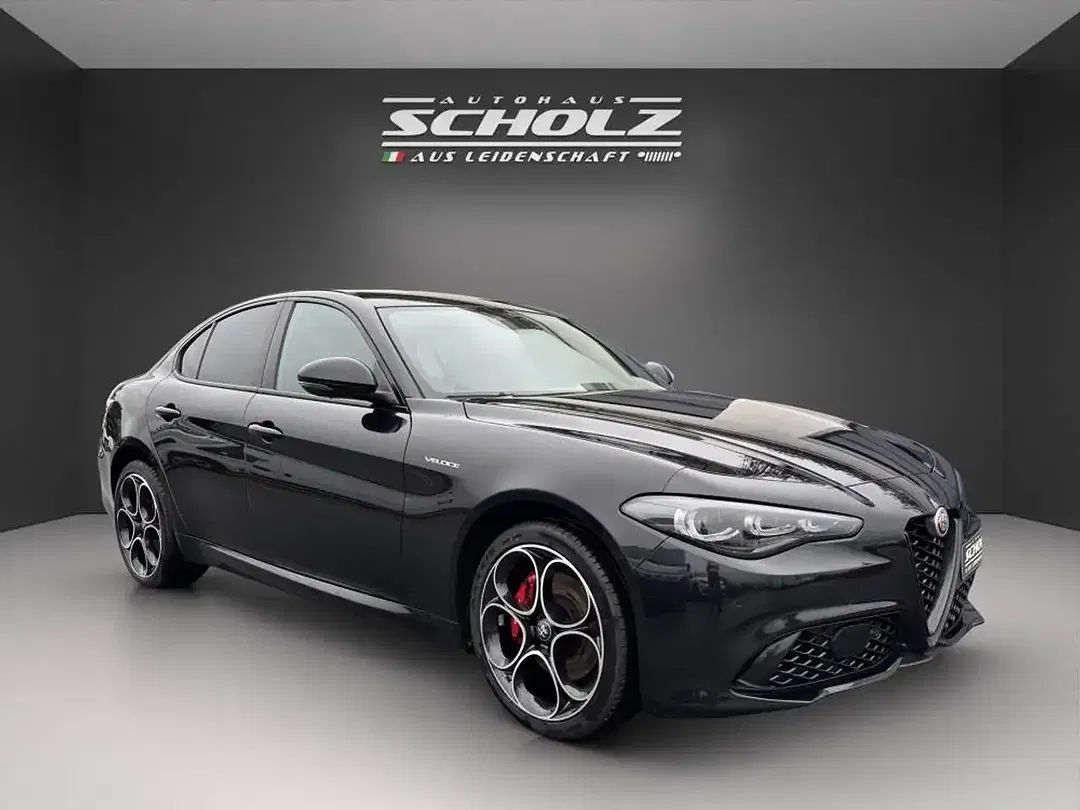 Alfa Romeo Giulia Veloce - Thumbnail 3