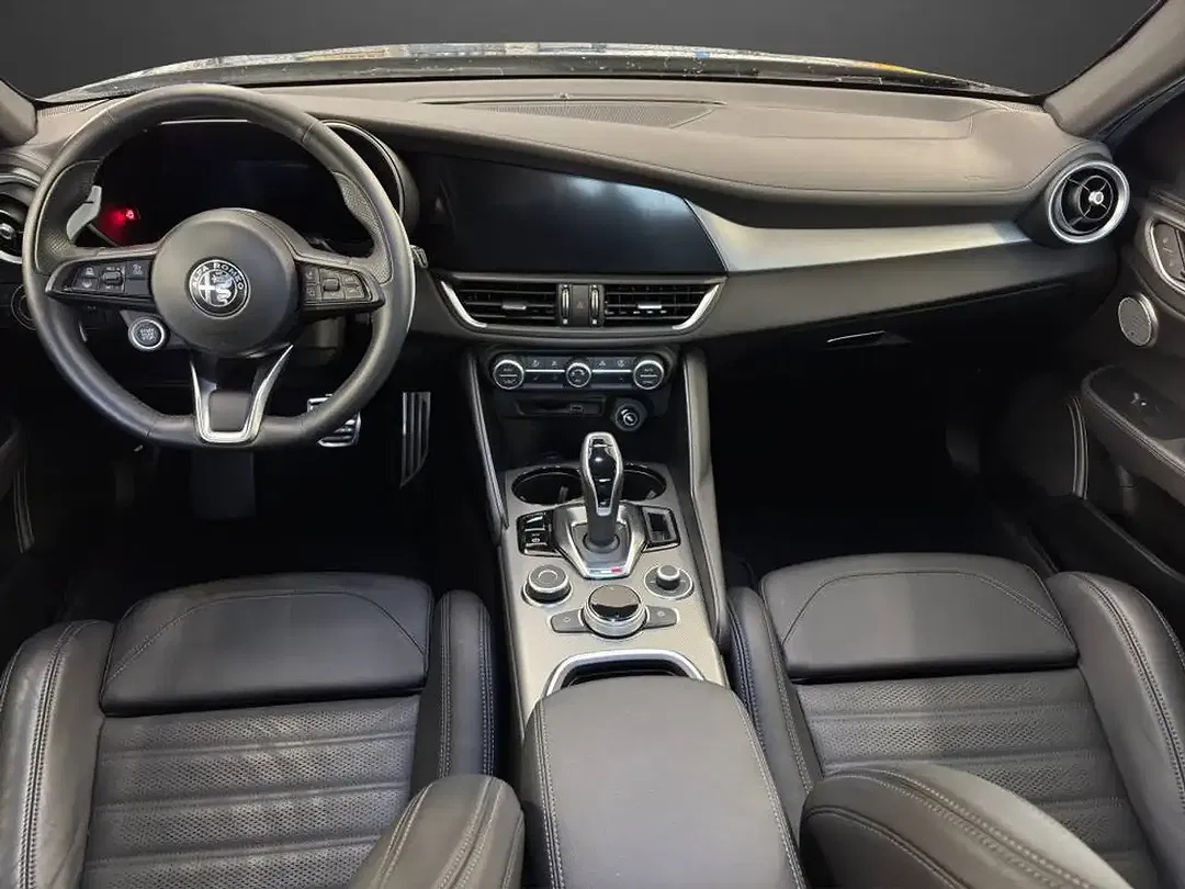 Alfa Romeo Giulia Veloce - Thumbnail 9