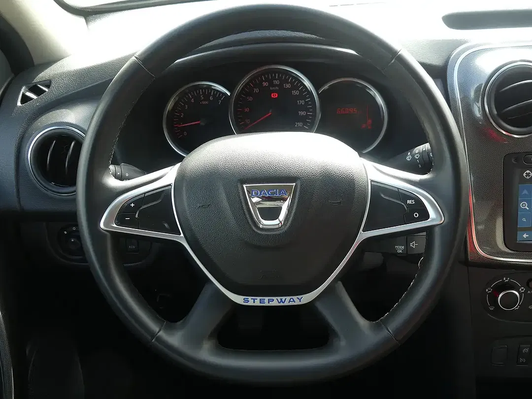 Dacia Sandero TCe Stepway Prestige - Thumbnail 16