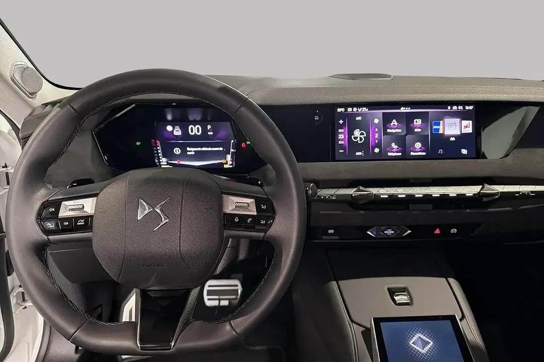 DS Automobiles DS 4 - Thumbnail 10