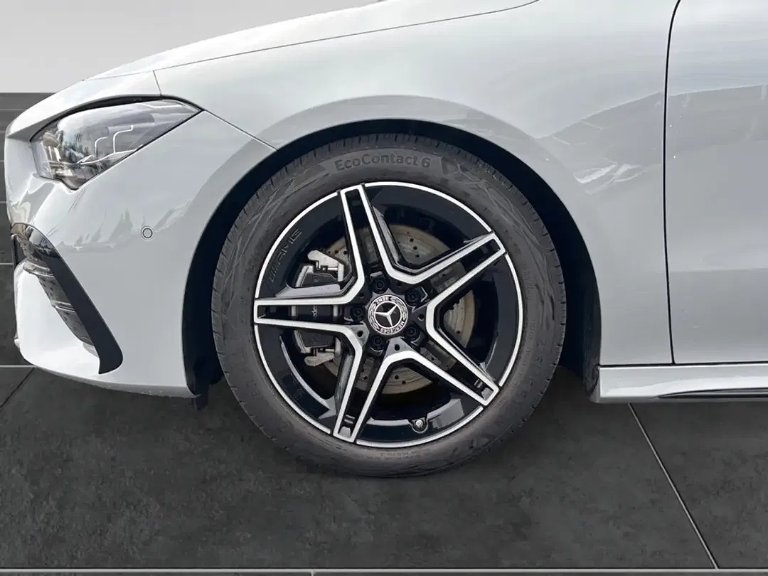 Mercedes-Benz CLA 200 - Thumbnail 11