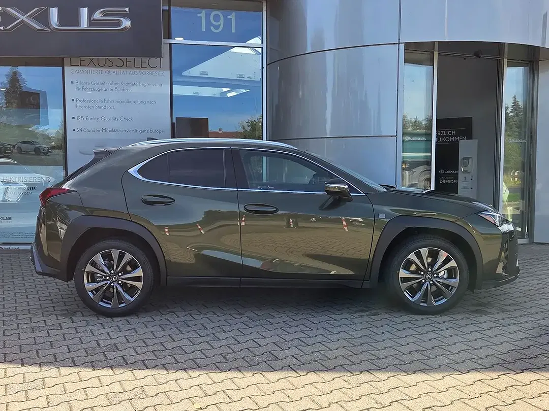 Lexus UX 300h F SPORT Design - foto 1