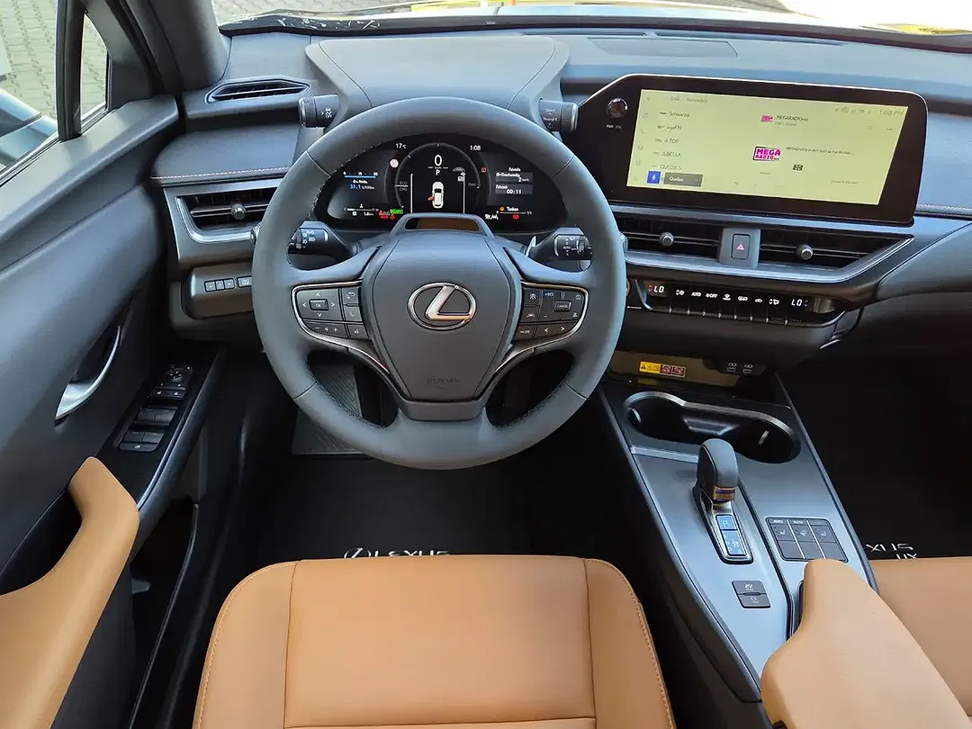 Lexus UX 300h F SPORT Design - Thumbnail 5