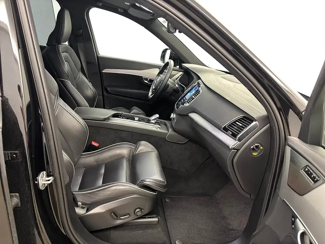 Volvo XC90 T8 PHEV AWD Plus Dark - Thumbnail 9