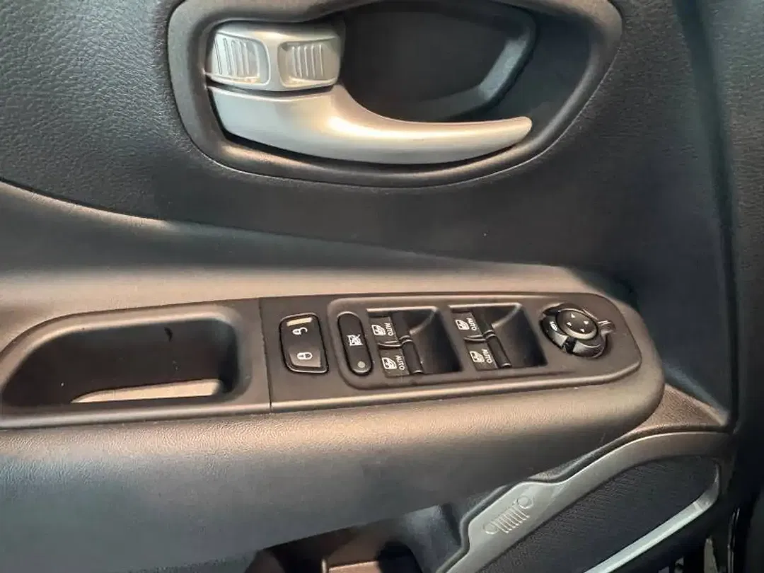 Jeep Renegade 1.3 Turbo T4 4xe North Star - foto 15