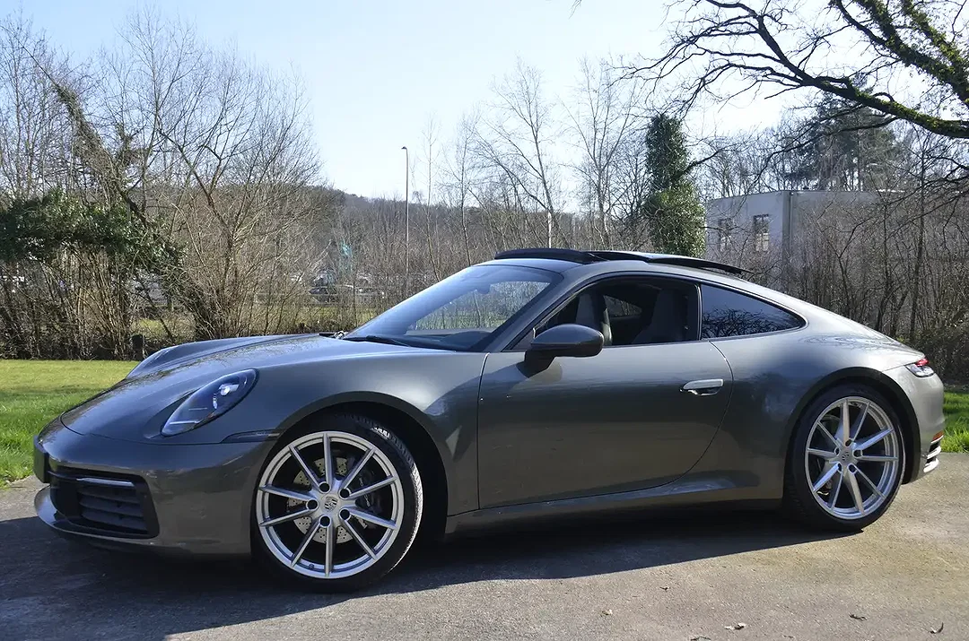 Porsche 992 Carrera - Afbeelding 1
