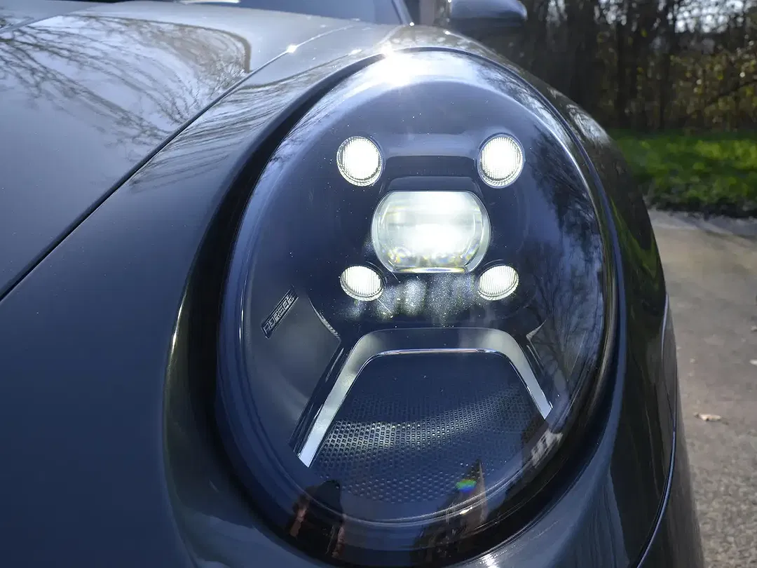 Porsche 992 Carrera - Thumbnail 14