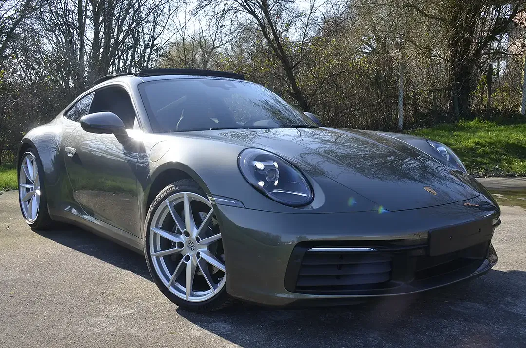 Porsche 992 Carrera - Thumbnail 5