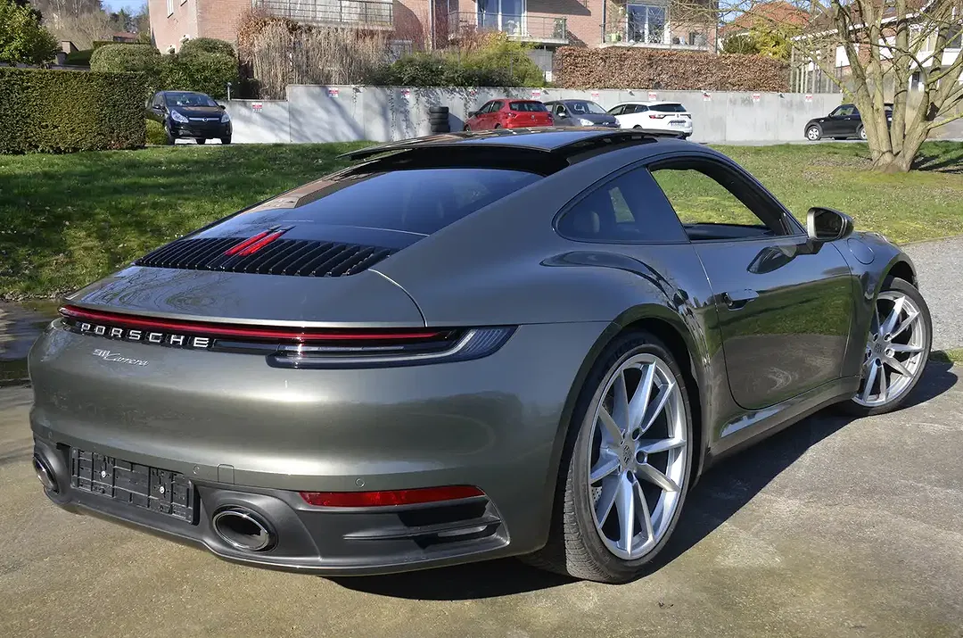 Porsche 992 Carrera - Thumbnail 7