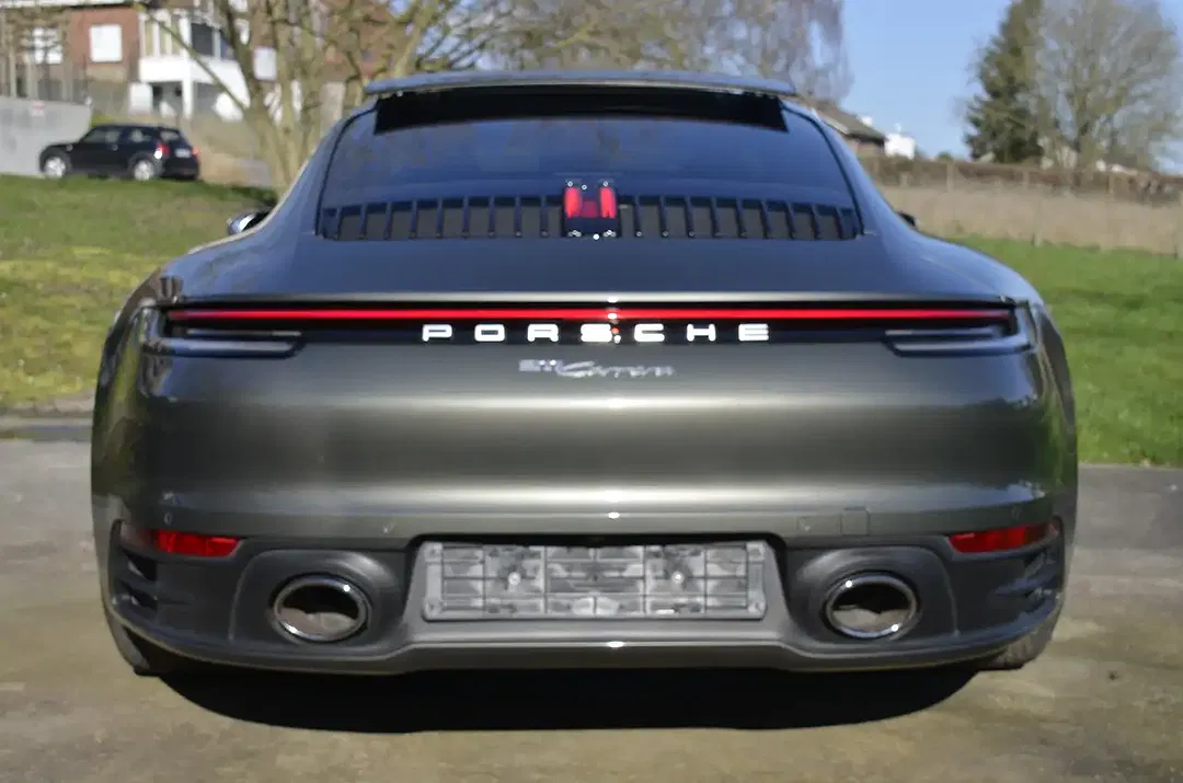 Porsche 992 Carrera - Thumbnail 9