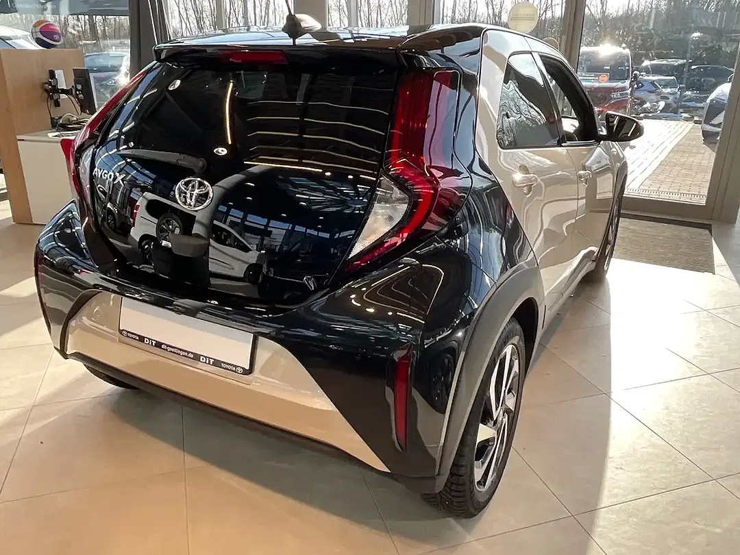 Toyota Aygo - Thumbnail 8