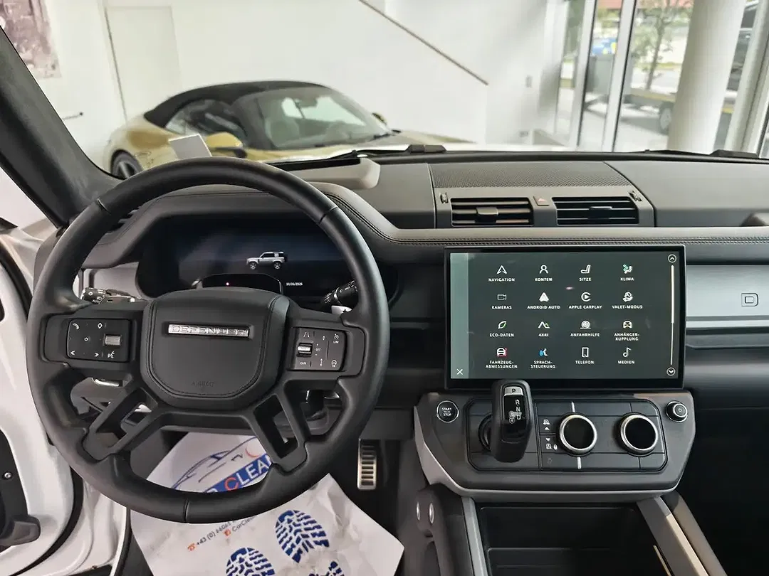 Land Rover Defender V8 90 - Thumbnail 12
