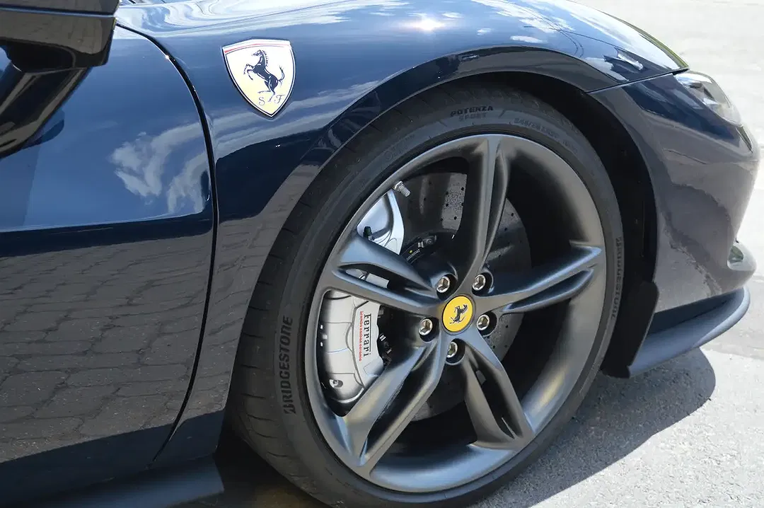 Ferrari 296 GTS 3.0 V6 PHEV - Thumbnail 6