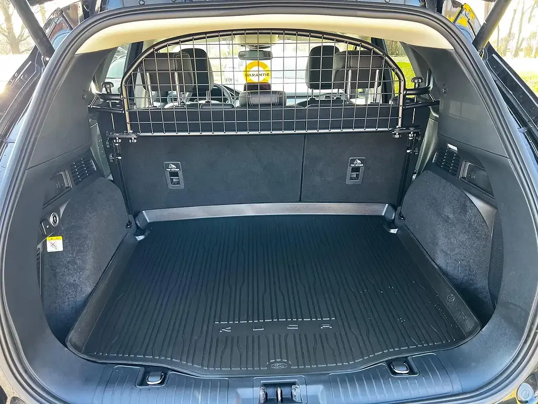 Ford Kuga Hybrid Titanium X - Thumbnail 13