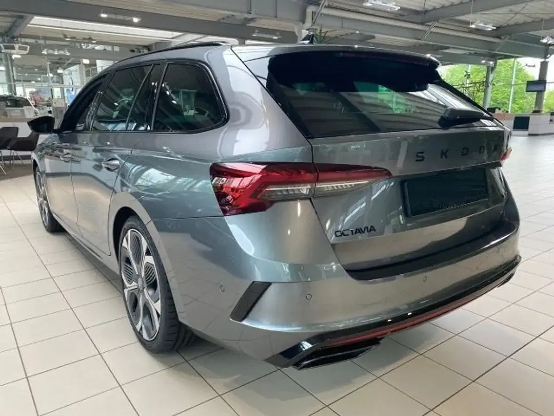 Skoda Octavia 2.0 TSI DSG vRS Combi - Thumbnail 2
