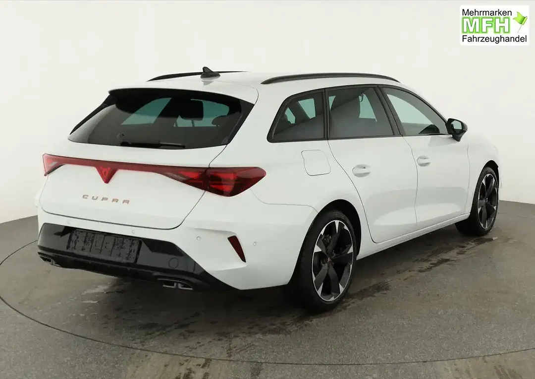 CUPRA Leon 1.5 eTSI DSG Sportstourer - Thumbnail 2