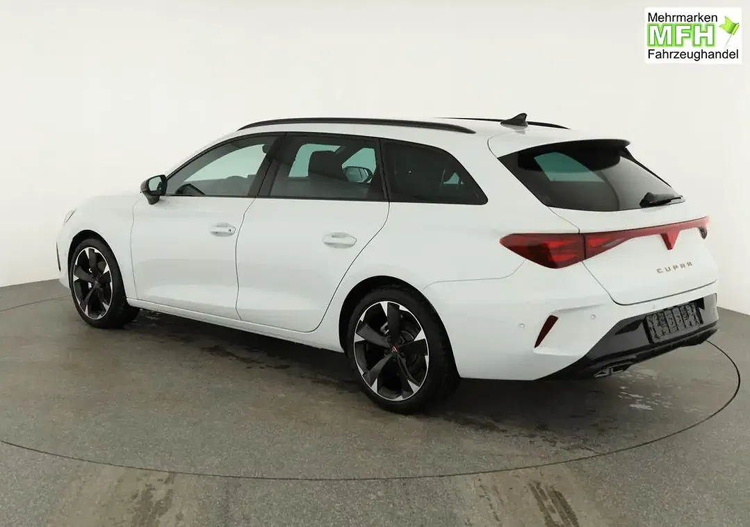 CUPRA Leon 1.5 eTSI DSG Sportstourer - Thumbnail 3