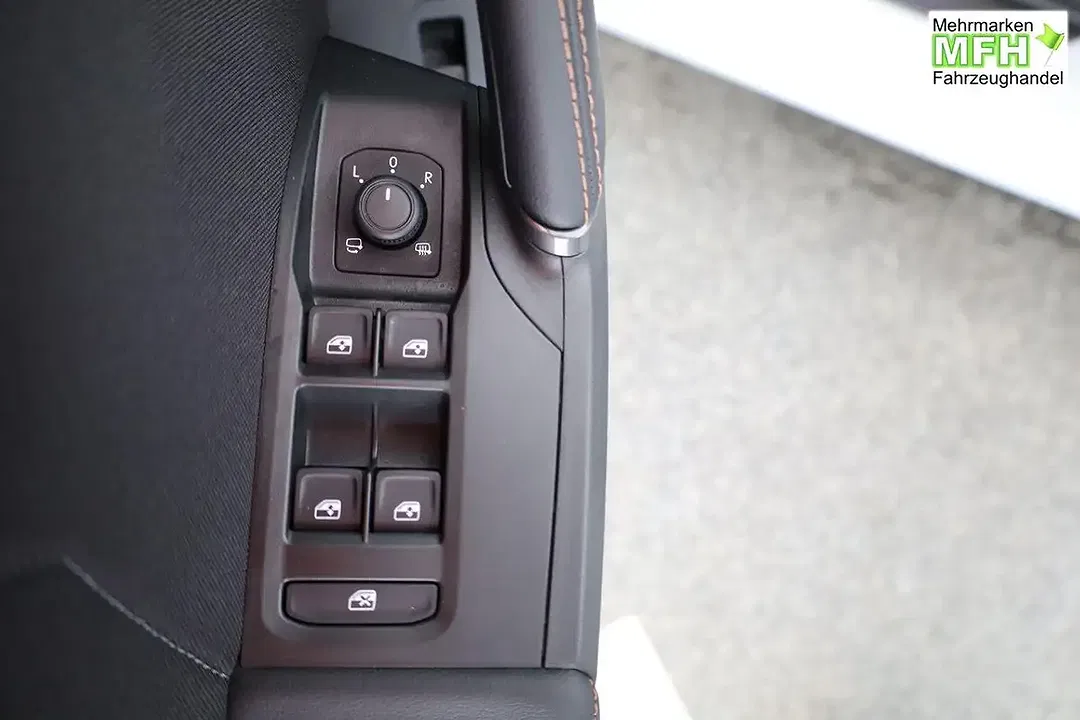 CUPRA Leon 1.5 eTSI DSG Sportstourer - Thumbnail 8