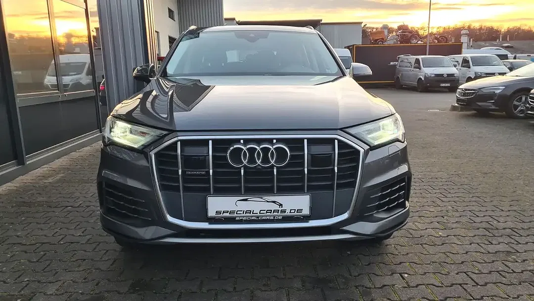 Audi Q7 55 TFSI - foto 2