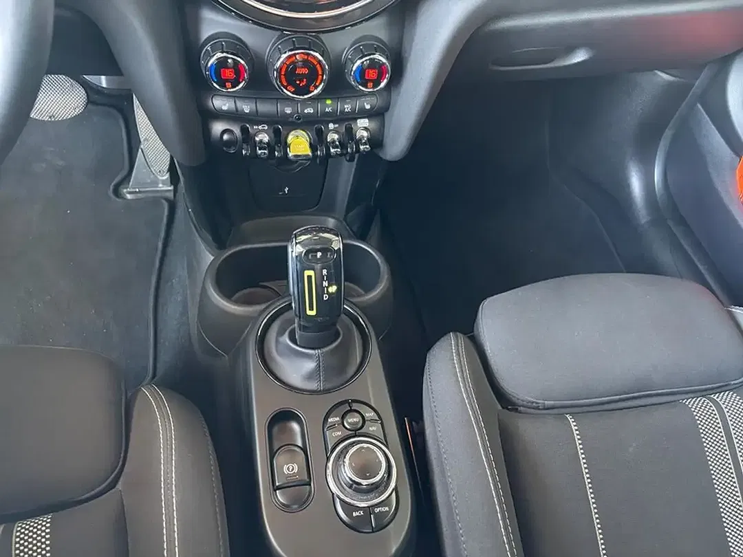 MINI Cooper SE Essential Trim - Thumbnail 11
