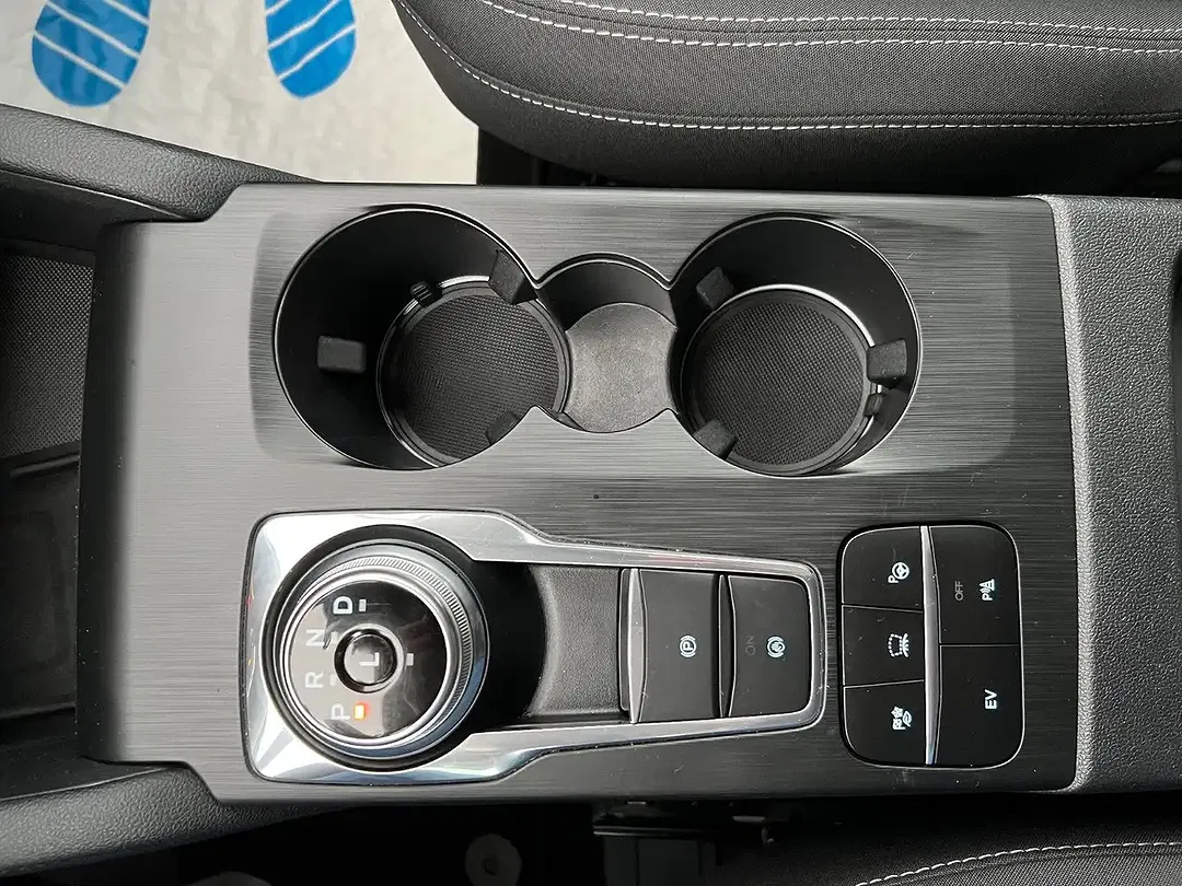 Ford Kuga PHEV Titanium - Thumbnail 14
