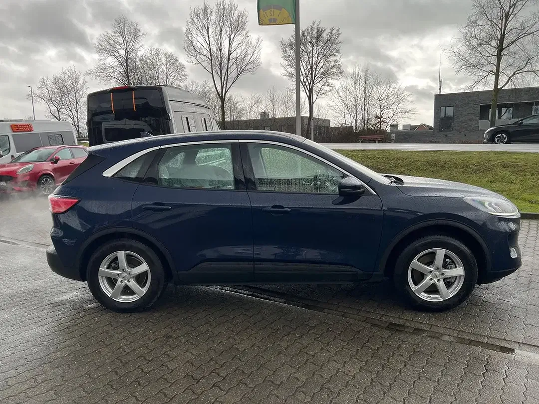 Ford Kuga PHEV Titanium - Thumbnail 4
