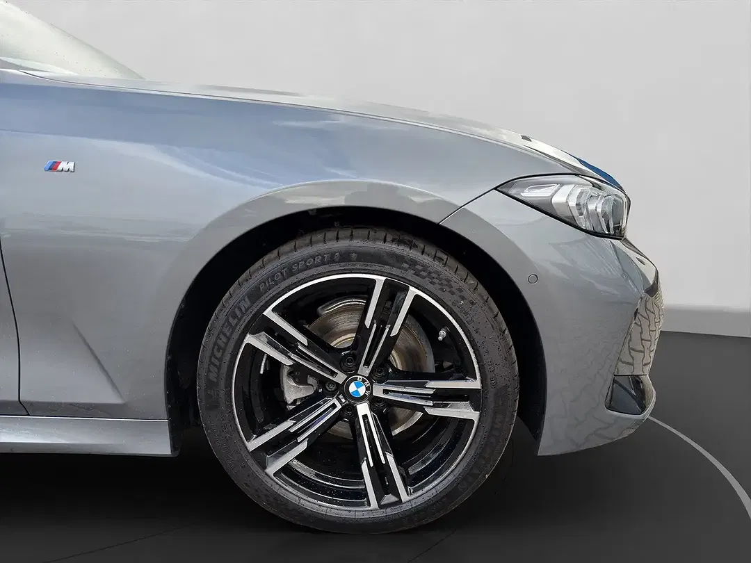 BMW 320 xDrive - Thumbnail 11