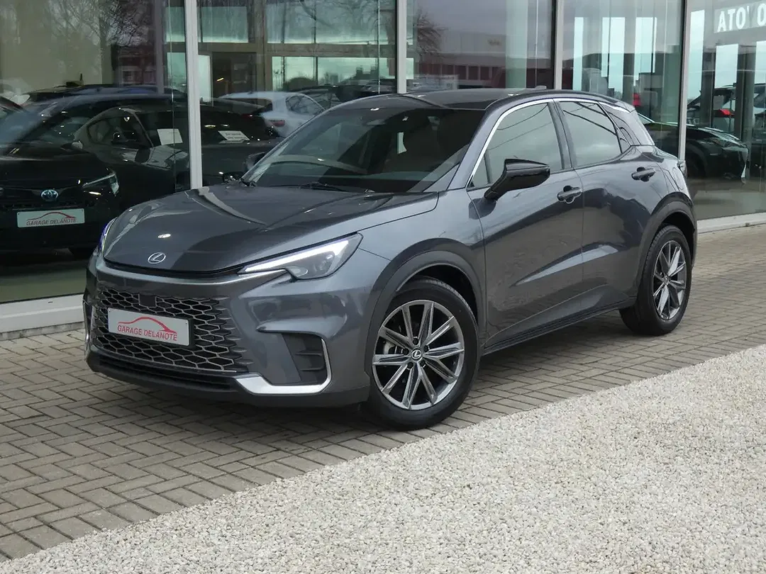 Lexus LBX Hybrid Elegant - Thumbnail 3