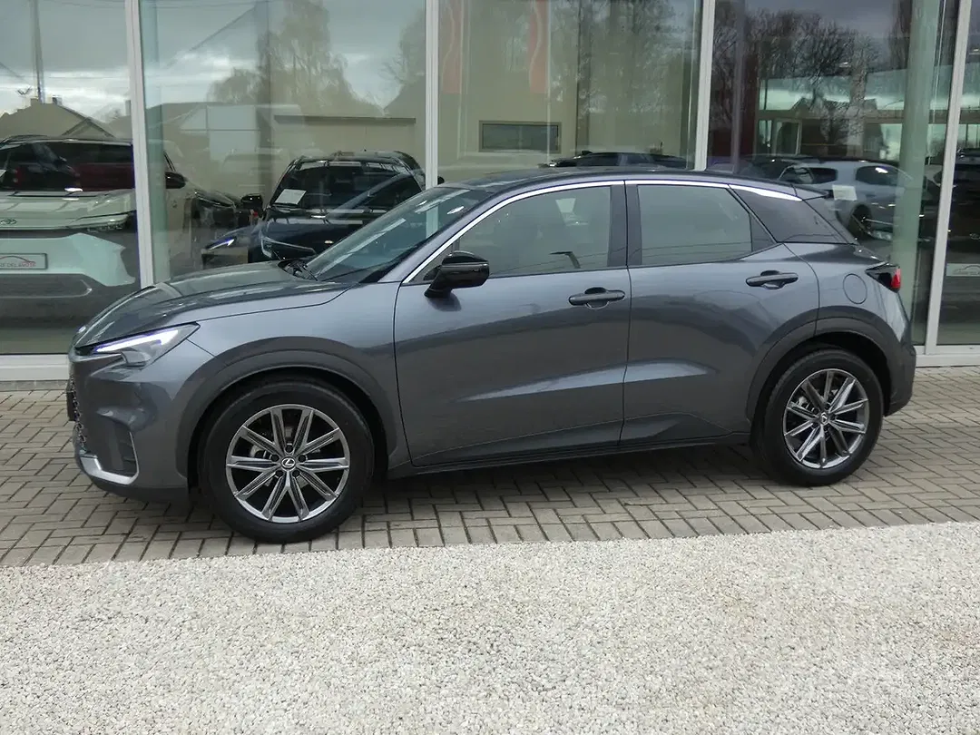 Lexus LBX Hybrid Elegant - Thumbnail 6