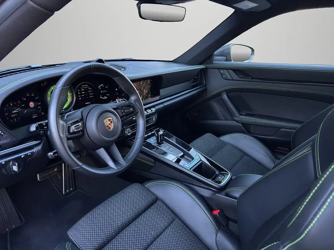 Porsche 992 Carrera T - Thumbnail 9