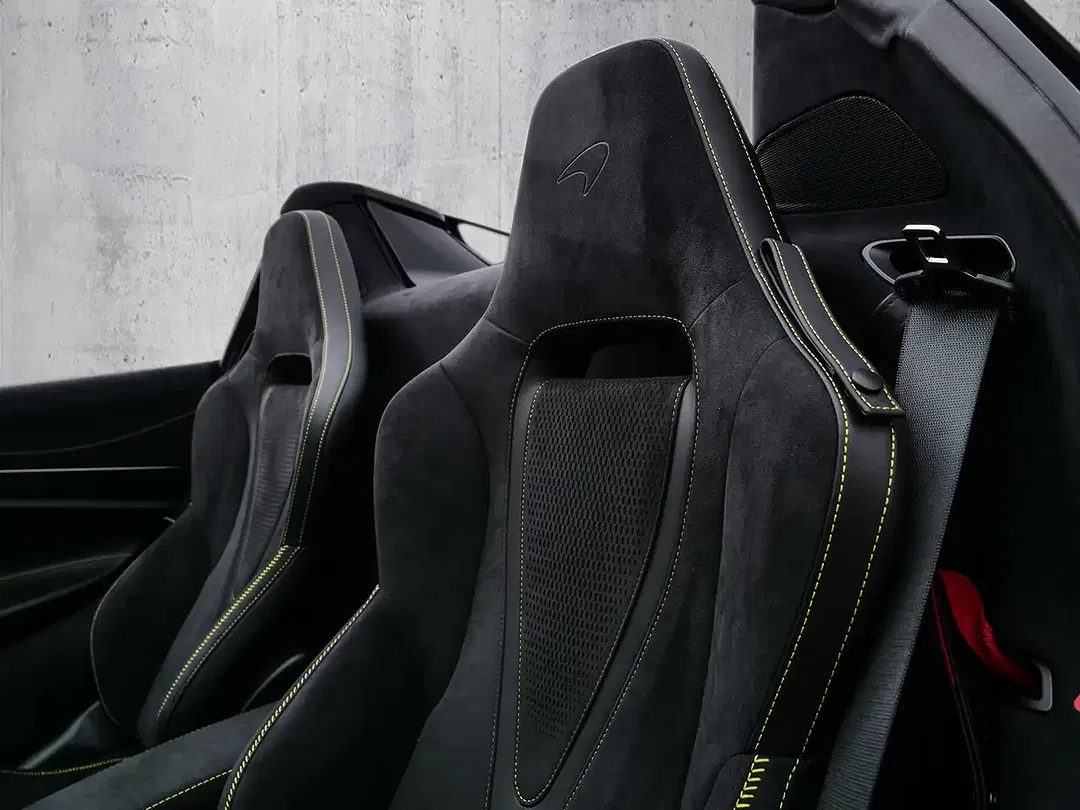 McLaren 750S Black Pack Spider - foto 15