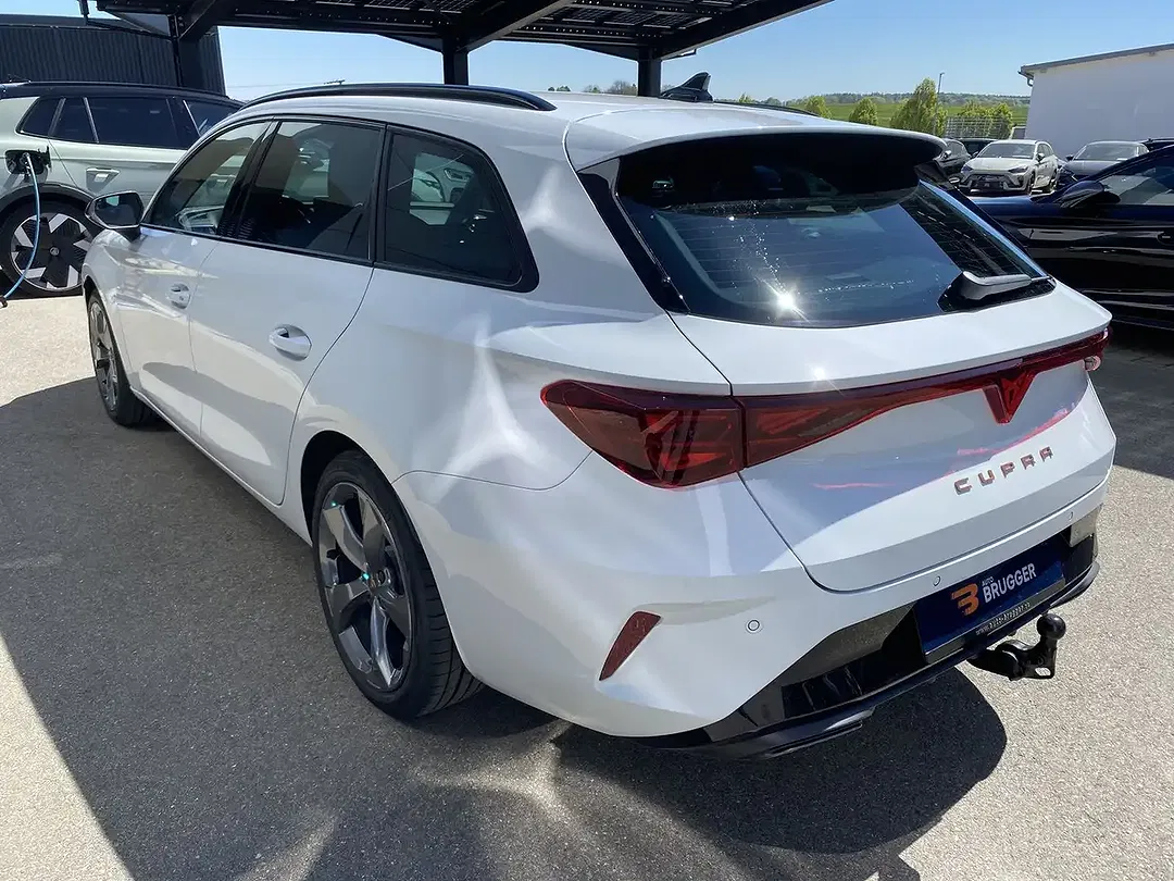 CUPRA Leon 2.0 TDI DSG Sportstourer - Thumbnail 4