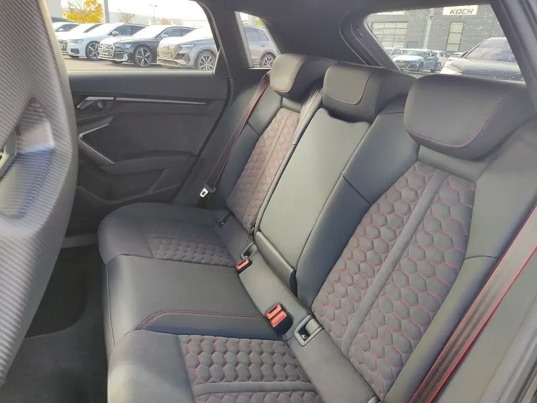 Audi RS3 2.5 TFSI S tronic RS - Thumbnail 12