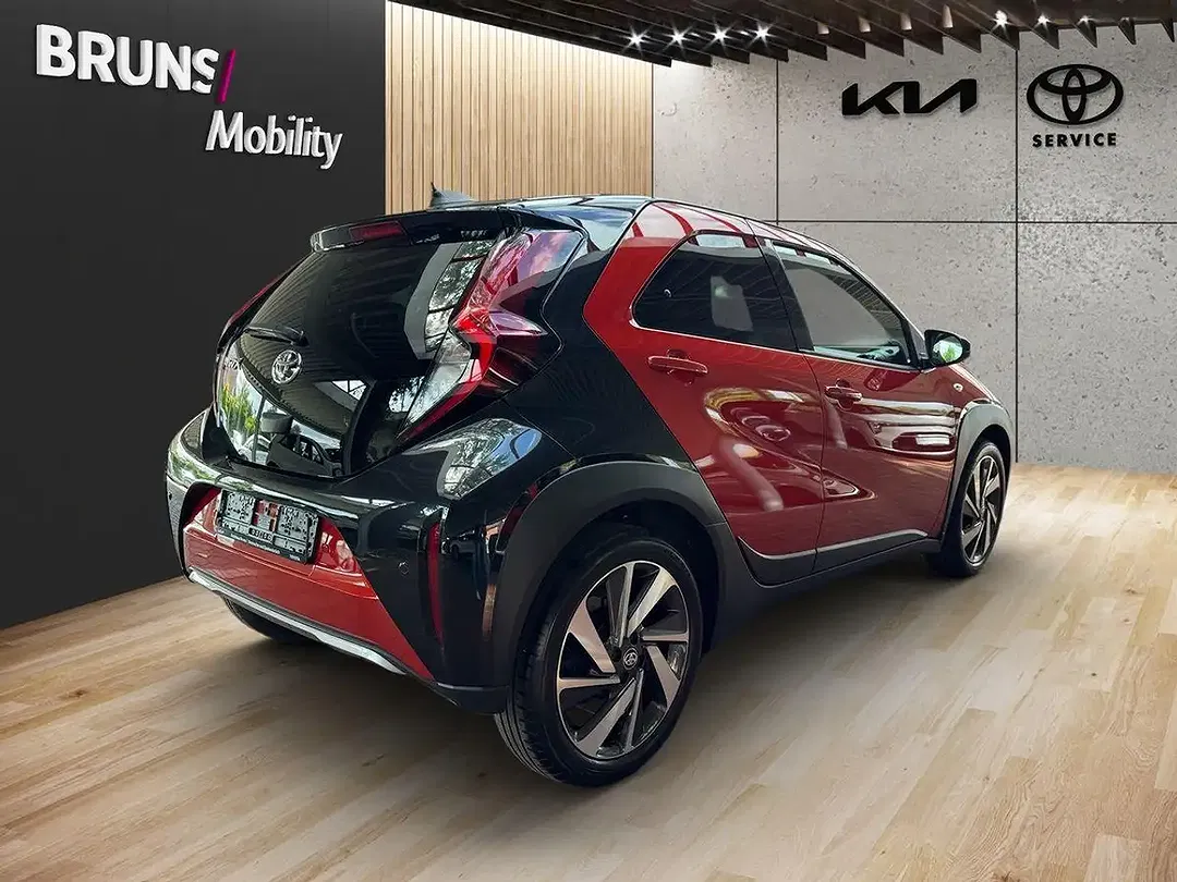 Toyota Aygo Air - Thumbnail 4