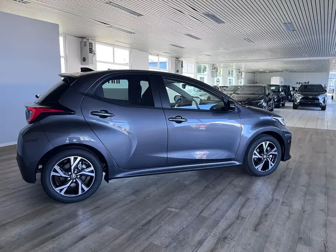 Toyota Yaris 1.5 VVT-i Hybrid Teamplayer - foto 15