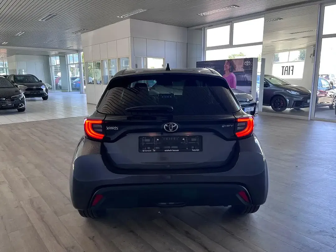 Toyota Yaris 1.5 VVT-i Hybrid Teamplayer - Thumbnail 4