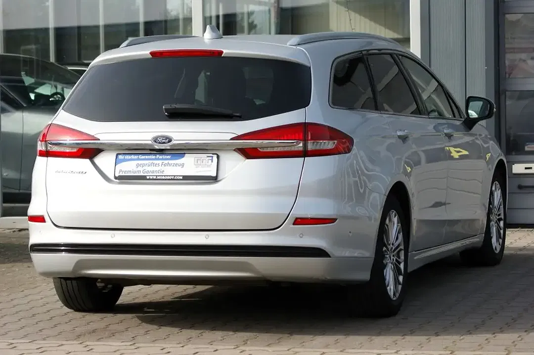 Ford Mondeo 2.0 EcoBlue AUT Titanium - Thumbnail 4