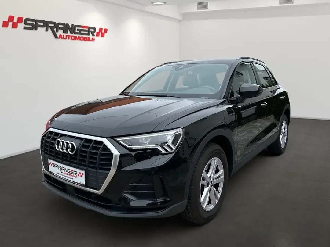 Audi Q3 45 TFSI PHEV Base - Afbeelding 1