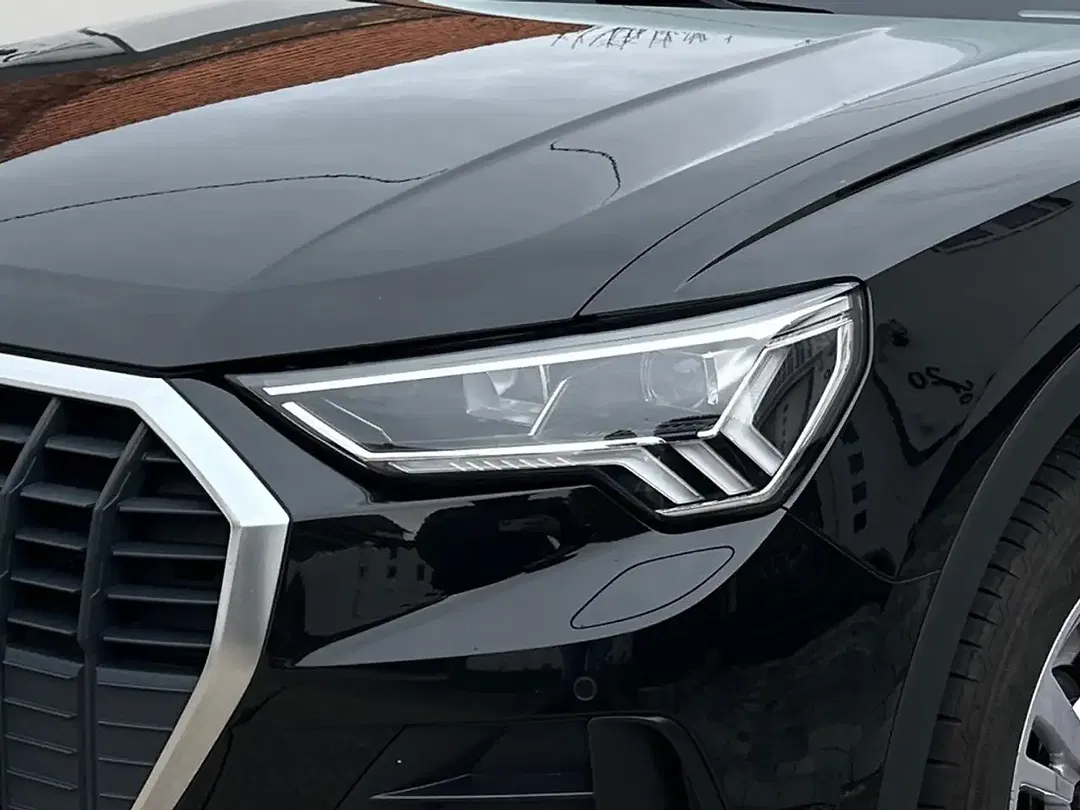 Audi Q3 45 TFSI PHEV Base - Thumbnail 9