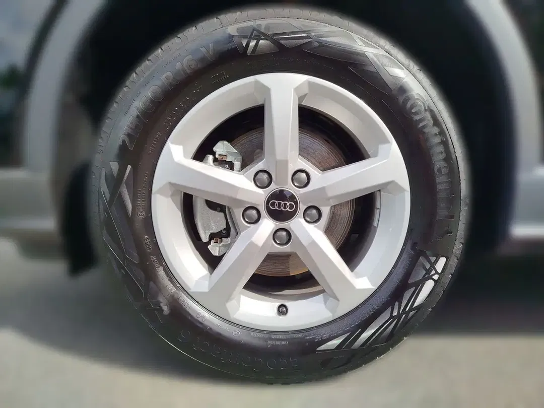 Audi Q2 30 TFSI - Thumbnail 3