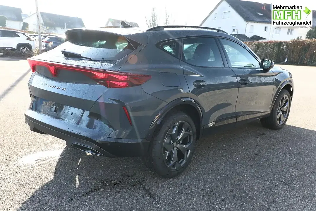 CUPRA Formentor eTSI DSG - Thumbnail 2