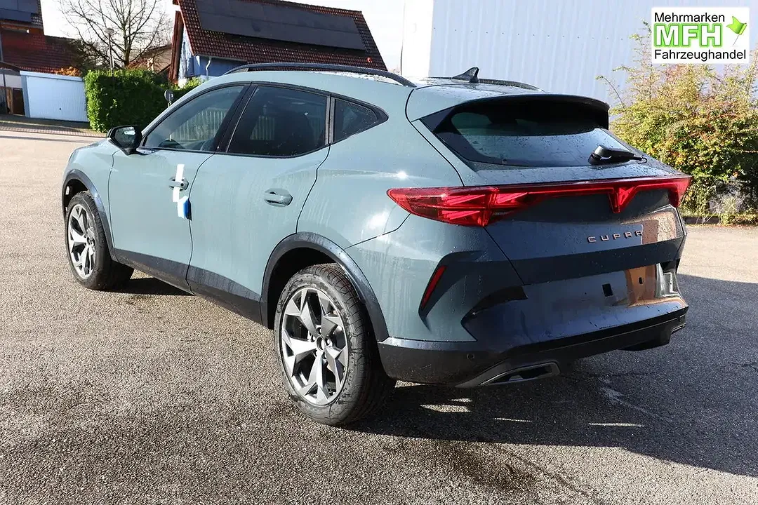 CUPRA Formentor eTSI DSG - Thumbnail 3
