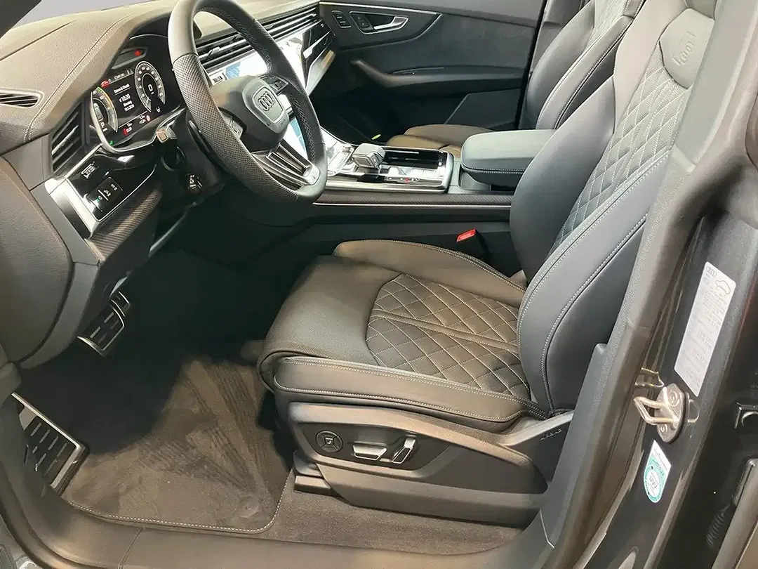 Audi Q8 3.0 TFSI e tiptronic quattro - Thumbnail 10