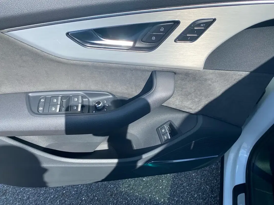 Audi Q7 55 TFSI e tiptronic quattro Matrix LED S line - Thumbnail 11