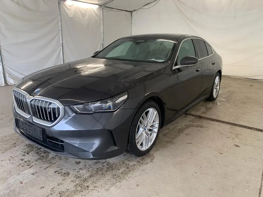 BMW i5 - foto 1