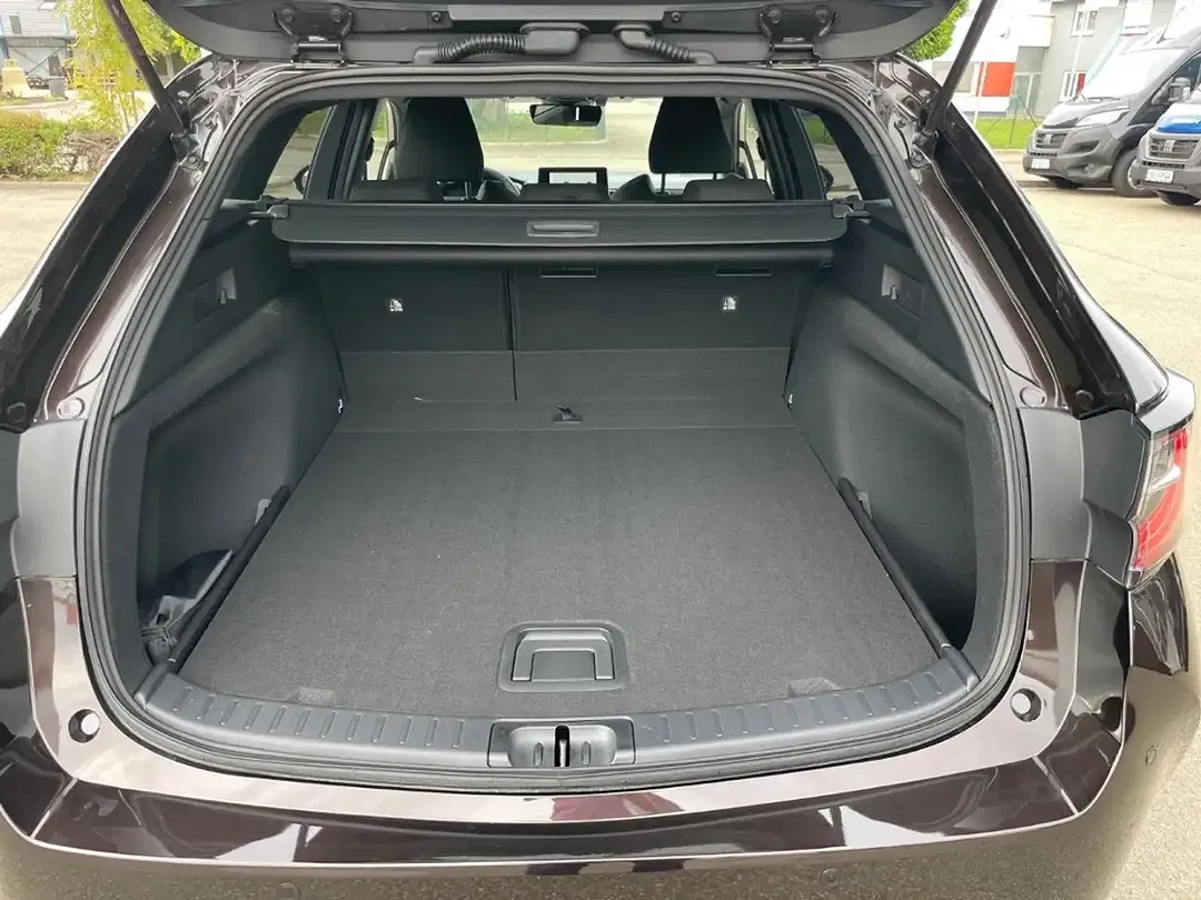 Suzuki Swace Hybrid 1.8 CVT Comfort+ - foto 15