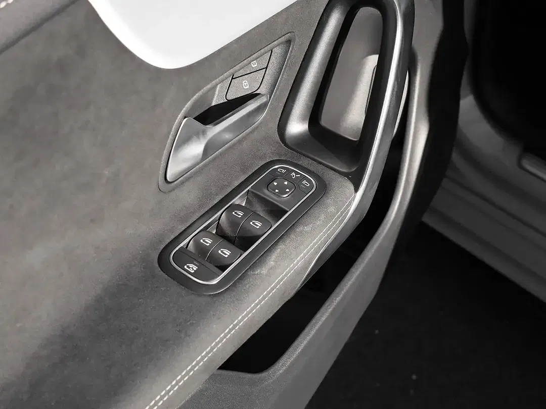 Mercedes-Benz CLA 200 AMG Edition Night - Thumbnail 8