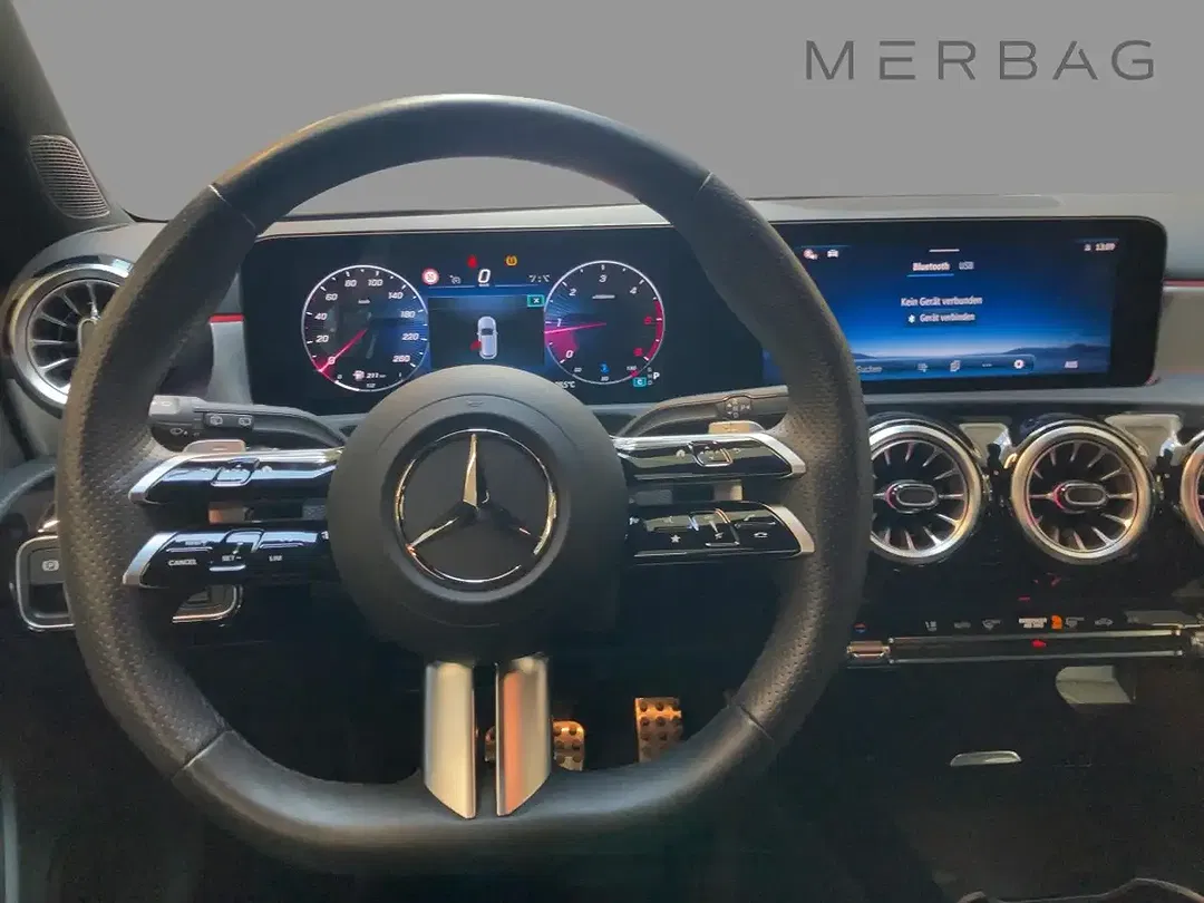 Mercedes-Benz A 180 - Thumbnail 9