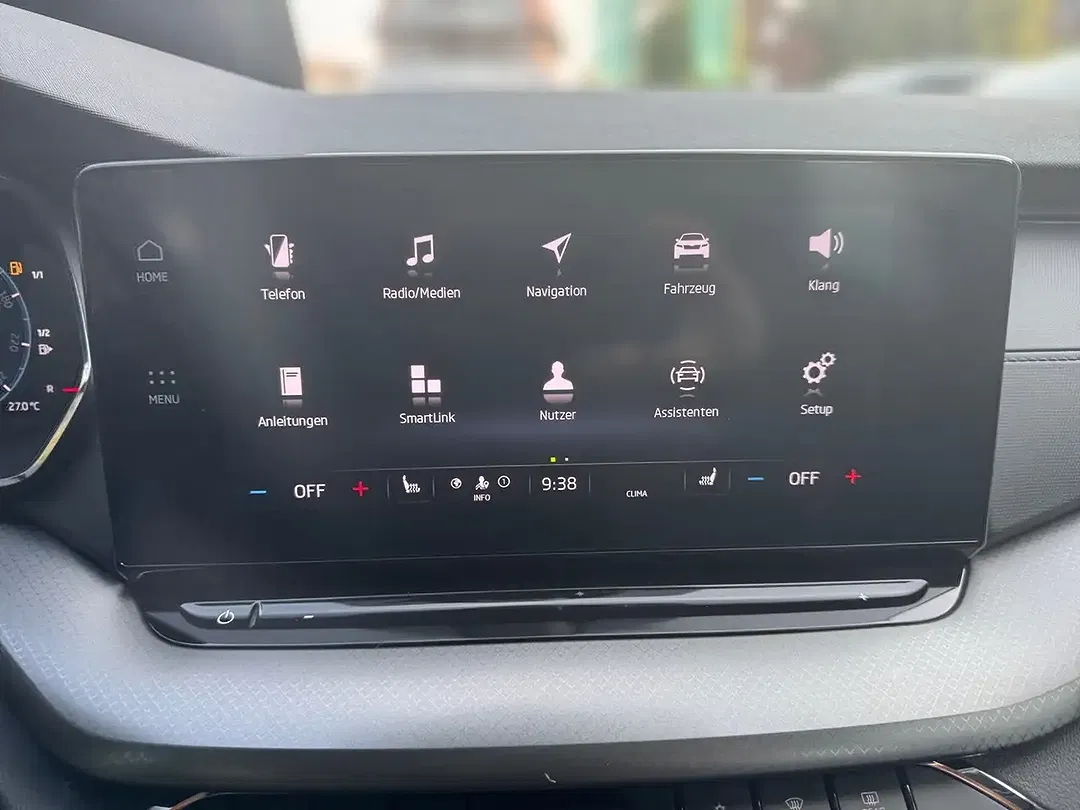 Skoda Octavia 2.0 TDI DSG Combi - Thumbnail 10